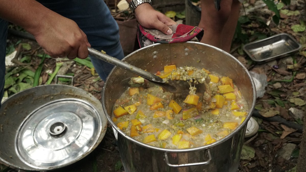 gpph's tweet photo. Donation drive for Kawsa Kusina - a Community Kitchen providing plant-based 🥕🥬 and locally sourced food to families affected by #OdettePH in Negros Occidental.

Via @y4chph &amp; @linghodph 
#ReliefPH https://t.co/oSc4iFrJcx