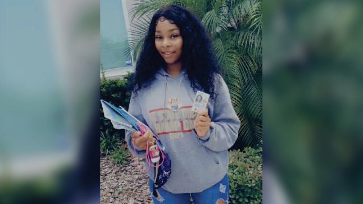 josephpetito's tweet photo. #twitter we need your help to find #MercedesMcLeod. She is 17, last seen leaving her her home on Crawford st in Lakeland, FL on 12/8 at 5:40am. Look at her, memorize her face, share it. Let’s bring her home safe. Send tips to 863-834-6966 #TogetherWeCan #MissingPersons https://t.co/kJbEE08n3E