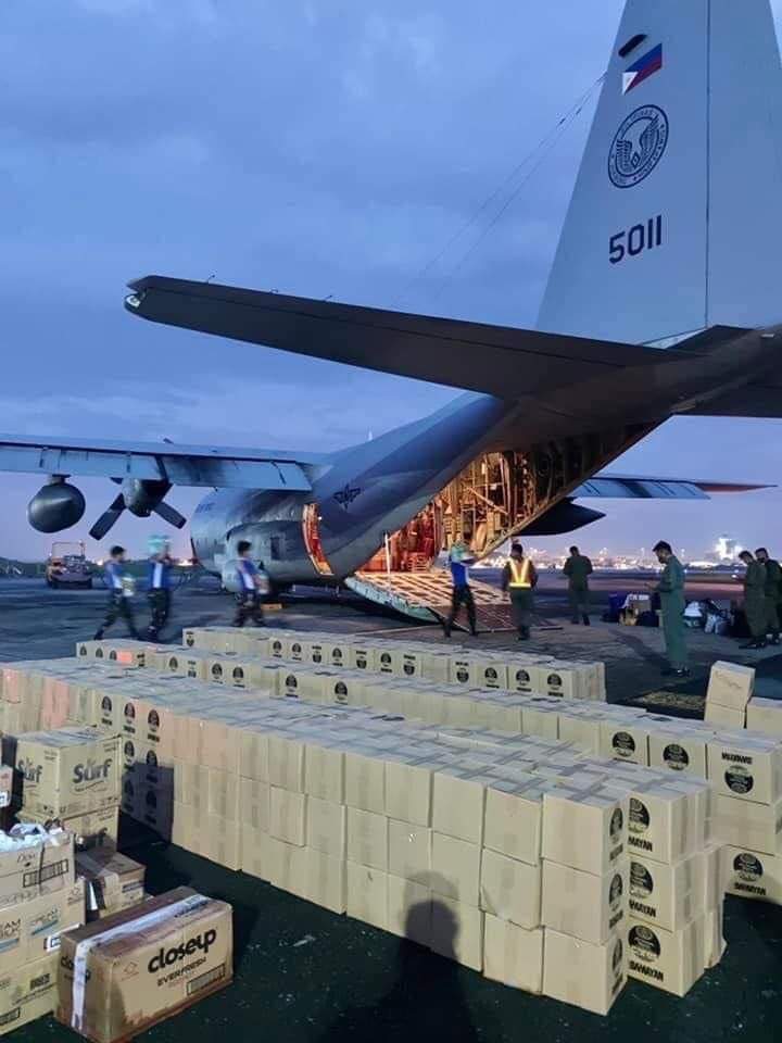 AlfredoGenom's tweet photo. Angels are real. We just call them the Air Force. 🇵🇭 https://t.co/46VQoLLAJu