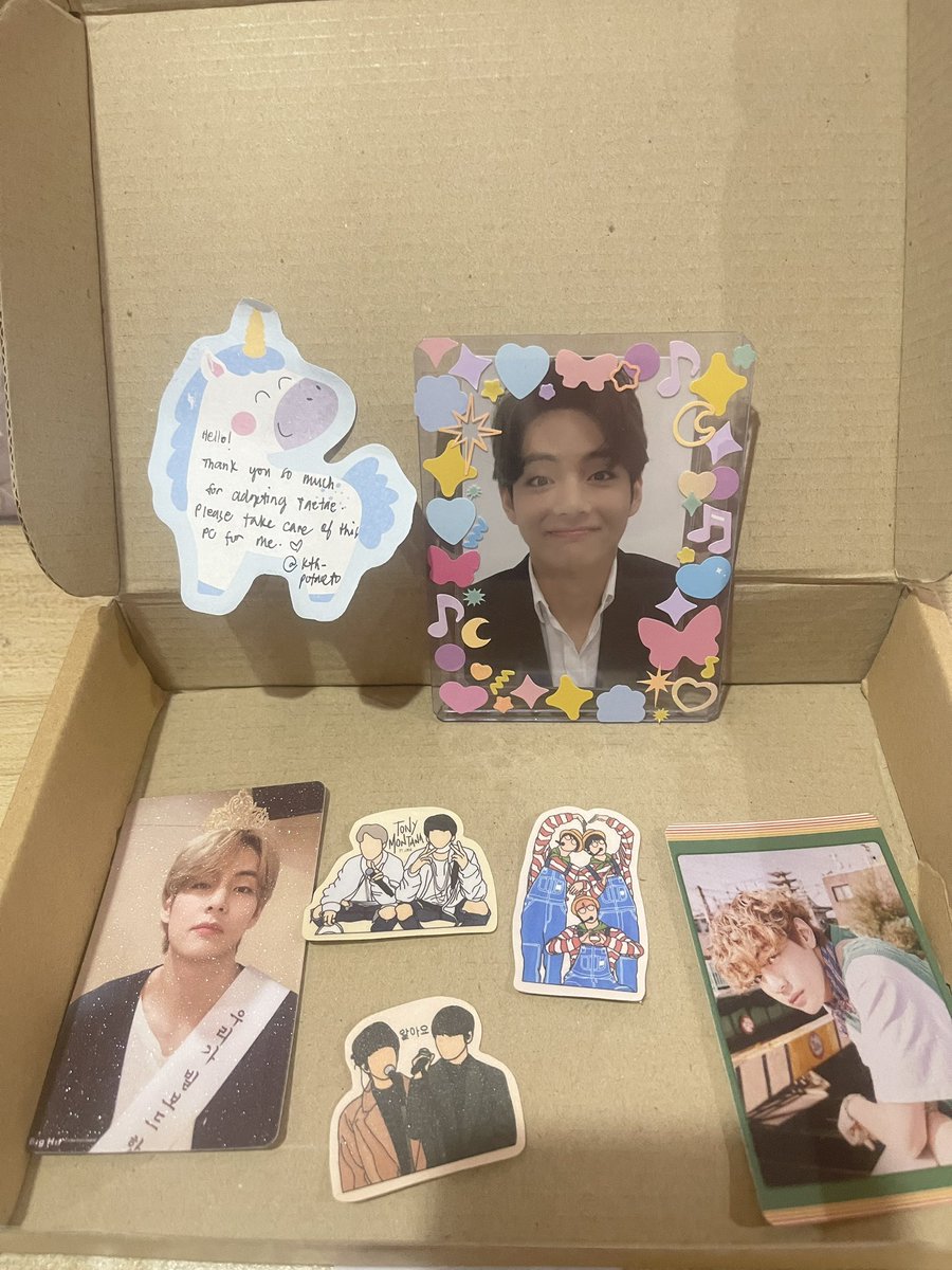 taeekookiee07's tweet photo. BREAD TETE IS HOME!!!! Thank you so much @kth_potaeto for letting me adopt bread tete. π
#mailsformikk https://t.co/6mhbtEN8GO
