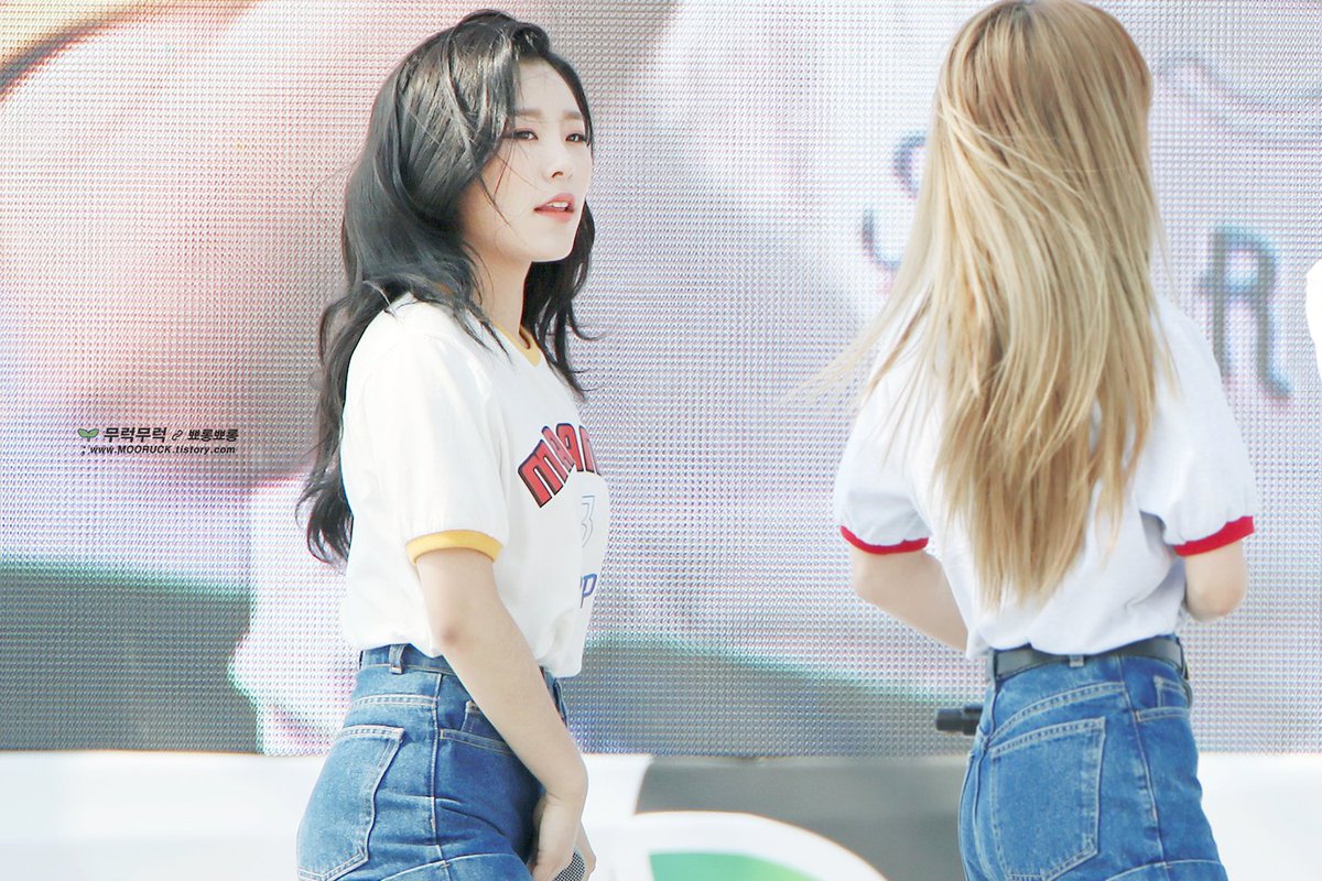 DATAOFWI's tweet photo. 160528
우유의날 치즈페스티벌

https://t.co/vDiTNtFOJ1

#마마무 #휘인 #WHEEIN https://t.co/8FGMYVkSE6