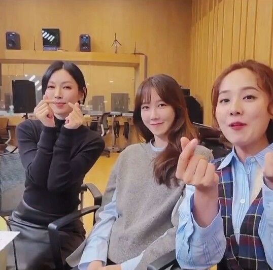 pouty_duckyeon's tweet photo. ShimCheonOh ✨❤
#shimcheonoh #surhee #seohee #shimcheon
Ctto. https://t.co/i06Tvqkxl3
