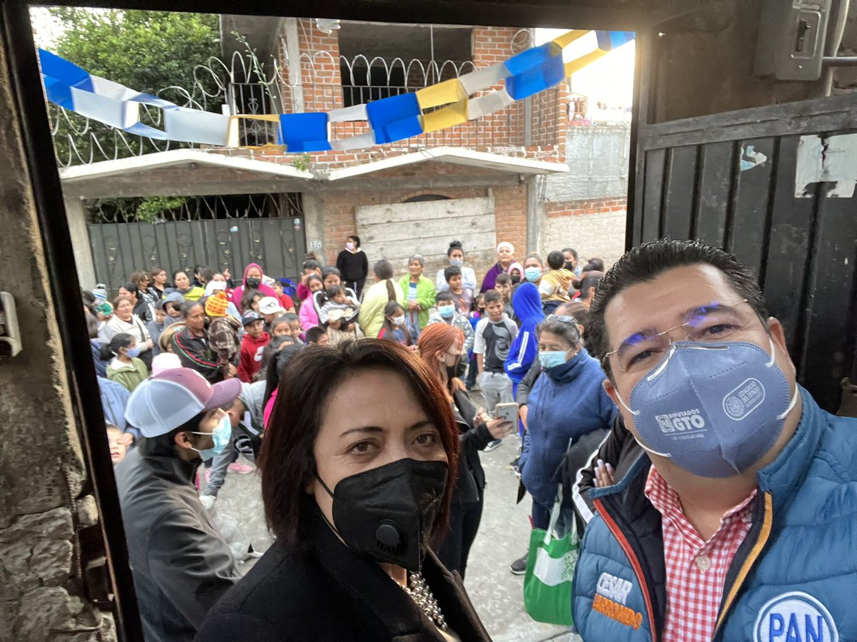 Seguimos conviviendo con la gente del Mpio de Tarandacuao nuestras bonitas tradiciones ánimo!!! #QueElSurSeEscuche