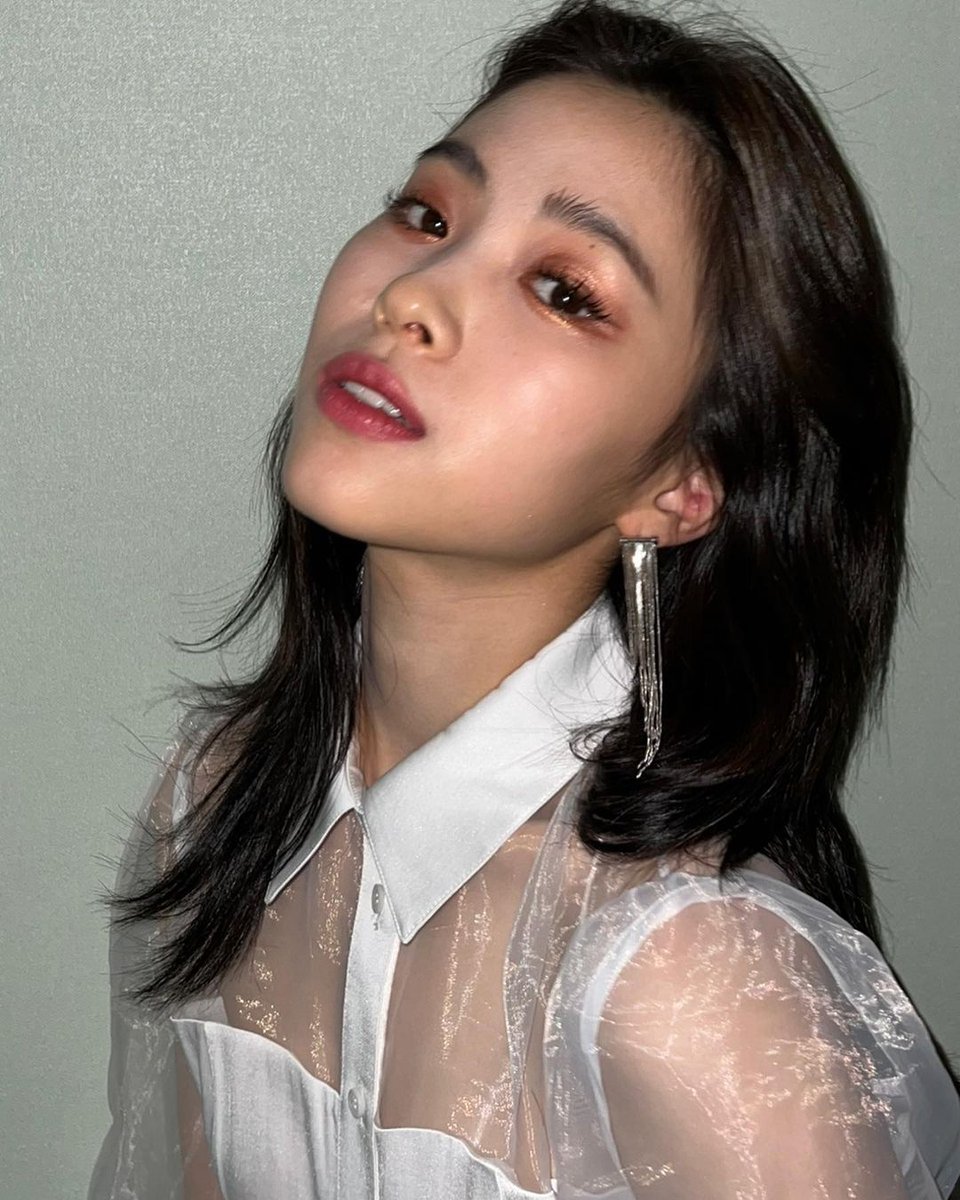 itzycontent's tweet image. #류진 ❥ instagram update