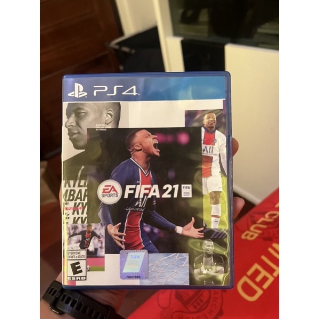 nitiporn17's tweet photo. ฉันกำลังขาย แผ่นเกมส์ FIFA21 มือสอง ที่ Shopee ในราคาสุดพิเศษเพียง ฿ ซื้อเลยที่ https://t.co/JGdv7eTcLZ #ShopeeTH https://t.co/5331PYtUHk