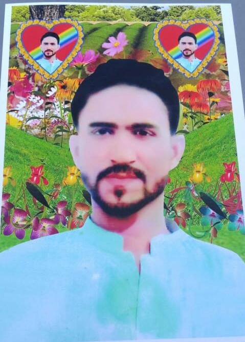 VBMP5's tweet photo. 10مئی2013کو عبیداللہ ولد گلاب کو اسکے دو رشتہ دار قدیر اور سہل کے ساتھ محلہ گھوٹ بہادر وشبود پنجگور سے جبری طور پر لاپتہ کیاگیا بعد میں قدیر اور سہل بازیاب ہوگئےلیکن عبیداللہ تاحال لاپتہ ہے اہلخانہ نے حکومت اور ملکی اداروں سے اپیل کی کہ انہیں عبیداللہ کے حوالے سےمعلومات فراہم کرے https://t.co/C4mFN62UIC