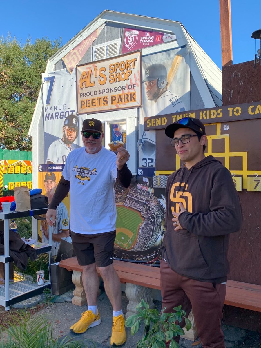C_Gonzalez21's tweet photo. 🍩 @Mudcat55 @peetspark #BackToCamp https://t.co/WPe1IsTWSV