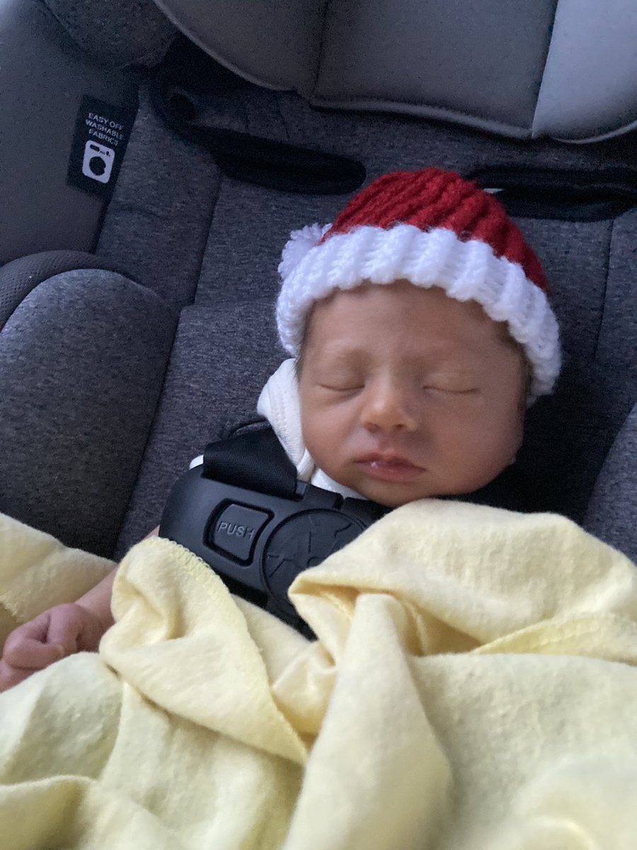 KalijahJane's tweet photo. my little preemie 🥺🤍 finally got to go home.🥰 https://t.co/h1pXZeUbLD