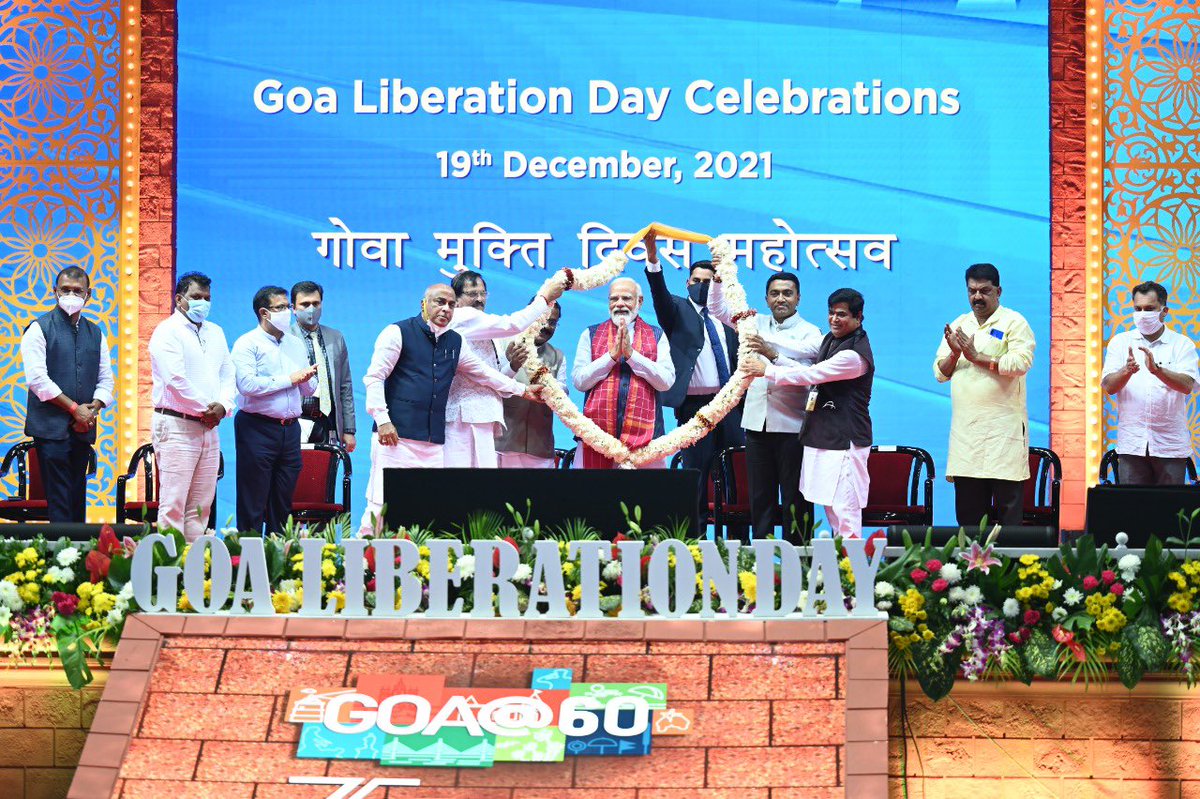 BabuKavlekar's tweet image. A Historic Day for Goa...

Hon'ble Prime Minister Vishwaneta Shri @narendramodi ji celebrates 60th Goa Liberation Day at Shyama Prasad Mukherjee stadium, Panaji.

#Goaat60 #GoaLiberationDay #azadikaamritmahotsav #atmanirbharbharat