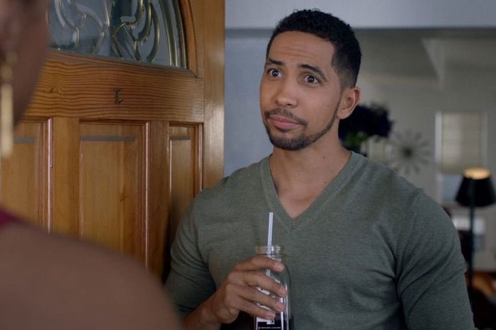 askdeavilasade's tweet image. Give them a spin off! NEEEOOOWWWW! #InsecureHBO