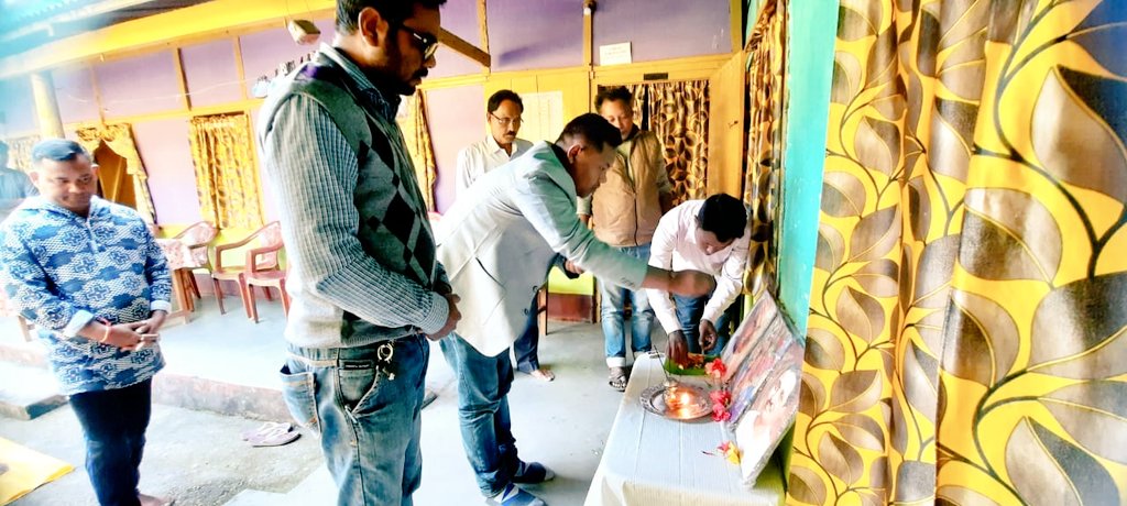 MonoranjanRay7's tweet photo. চাপৰ পৌৰসভাৰ অন্তৰ্গত ২২২ নং ঘোৰাবান্দা বুথত আগন্তুক পৌৰসভা নিৰ্বাচনৰ ওপৰত  ভাৰতীয় জনতা পাৰ্টিৰ এখন সাংগঠনিক সভা অনুষ্ঠিত হয়।। https://t.co/igZyDPYJV8