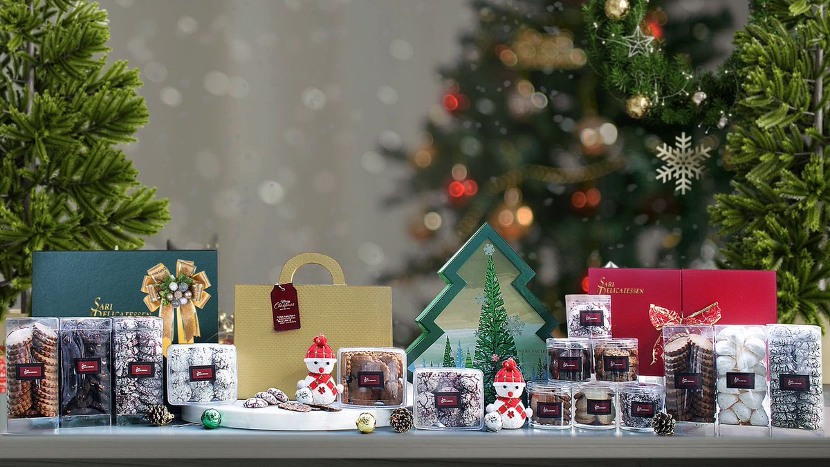 Bring the festive celebration to your family this scrumptious homemade cookies in our beautiful hampers packages✨

Call 📞 +6221 2993 2888 to find out what we have for you❤️🎄