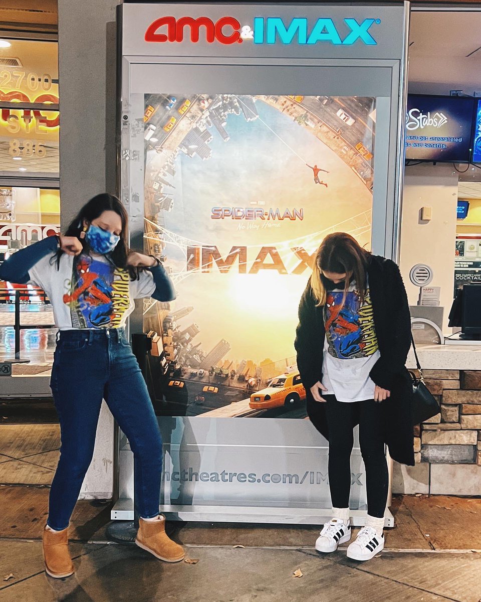 teamboby's tweet photo. this will remain a spoiler free zone, but saw it 🕸🕸🕸 https://t.co/pwcGPWSEIA
