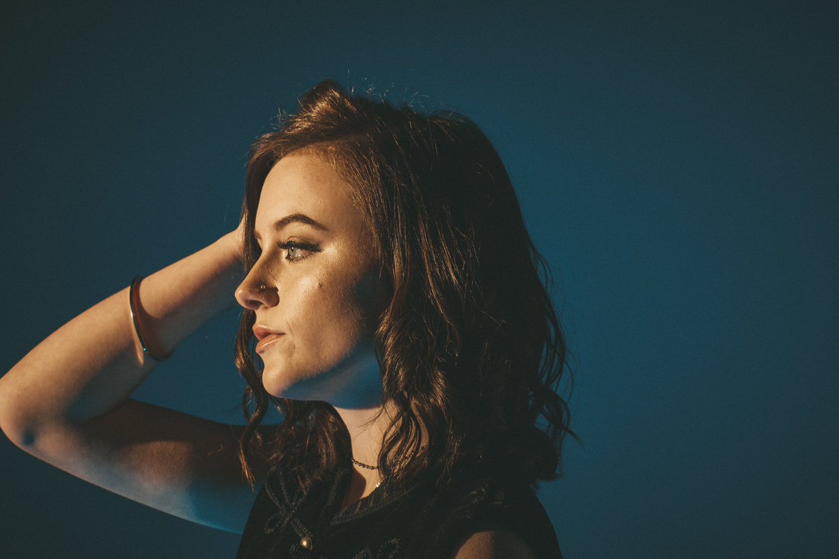 Oficecndfirc's tweet image. “ I may be human, but I pack quite the punch. ”

• Mary Taylor Blade-Kahn.
• Adopted daughter to @ChaoticSonya and @kchncfoutworld 
• 22 years of age
• Bisexual (slight female lean)
• MS or SS
• ABSOLUTELY NO LEWD (earned through dms)
• Ninja of fire and ice
• 💙 + 🔄 pls