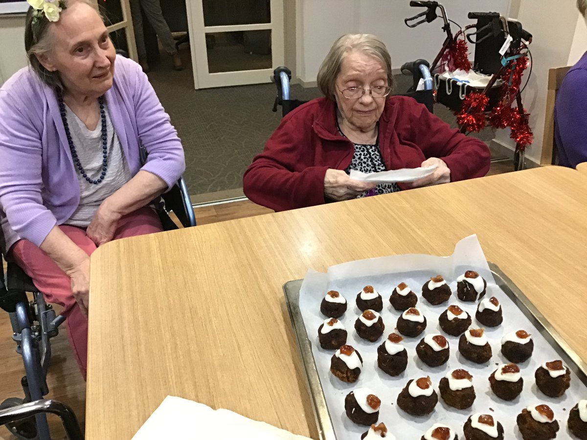 Lifeview1's tweet photo. The Willows residents made the perfect bite sized mini Christmas puddings. The only problem is, itโs hard to stop at one. #Christmaspudding #cookinggroup #activevibrantliving #agedcare https://t.co/K3YnKpstiy