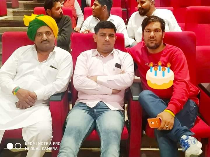 SanjayHoodaSan1's tweet photo. #भाई_सर्वध्वज_गुलिया आपके जन्मदिन के अवसर पर मैं ईश्वर से काम��ा करता हूँ कि आपको भरपूर प्यार, सम्मान, कामयाबी और खुशहाली मिले, आपका जीवन खुशियों से भर जाए और आप सदा मुस्कुराते रहे । आपको जन्मदिन की बहुत - बहुत बधाई एवं शुभकामनाएं !🎂💐
@GuliaSarv  Happy Birthday Bhai🎂💐 https://t.co/DMzpeagkaP