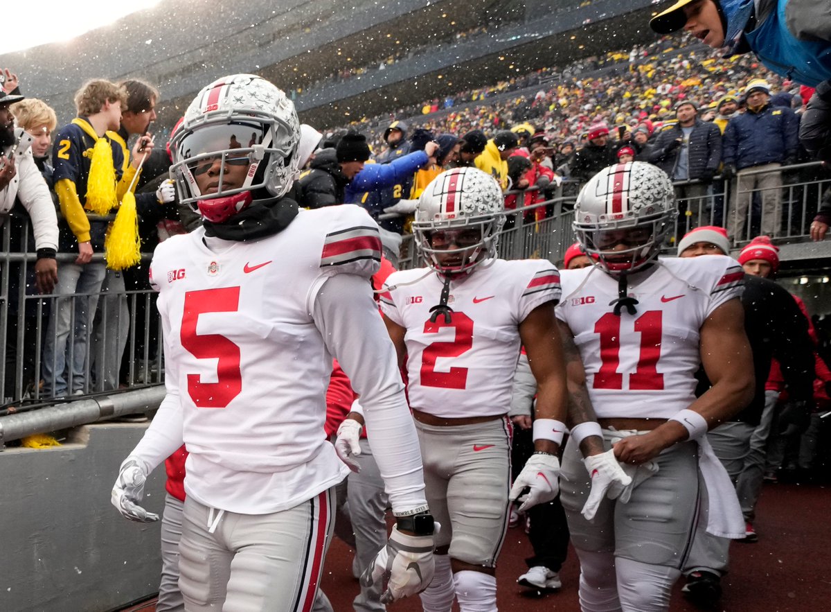 PFF_College's tweet photo. Ohio State is the only school to have THREE WRs earn a 75+ grade

 🏈 Jaxon Smith-Njigba
 🏈 Garrett Wilson
 🏈 Chris Olave https://t.co/vMsYk1mNOo