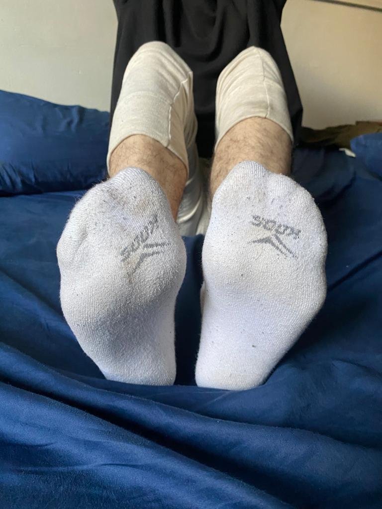 BarefootAlex's tweet photo. what's up piggies

#gayfeet #findom #gaymalefeet https://t.co/9zg02HXaor