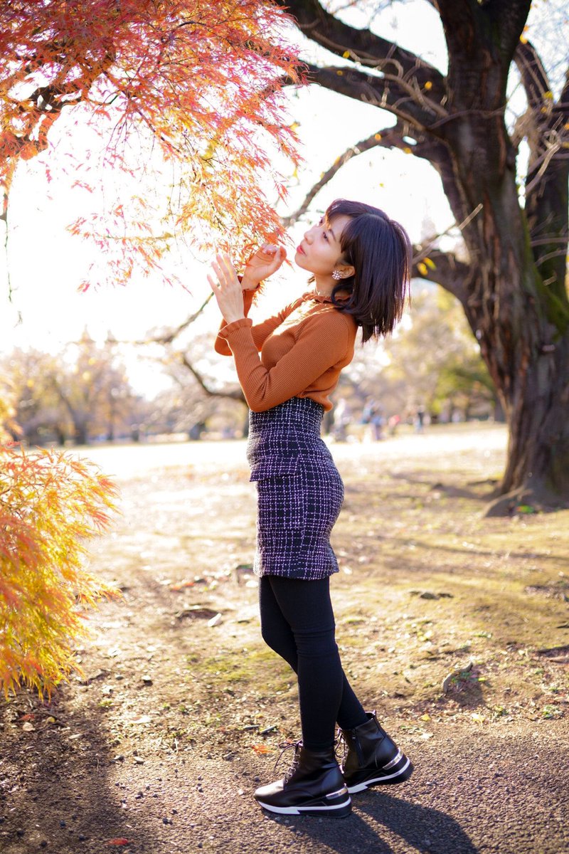 Bd4Jbdzin's tweet photo. 紅葉もあっという間に🍁🍁

.
.
.
.
.
photographer : @art_venus_girls 

#ポートレート撮影会 #撮影依頼募集中 #写真撮ってる人と繋がりたい #デジタルでフィルムを再現したい #ショットヘア #被写体　#危ないビーナス　#関東撮影会
#被写体募集中　#ポートレートモデル募集 #カメラマン募集 https://t.co/FRuBba98QF