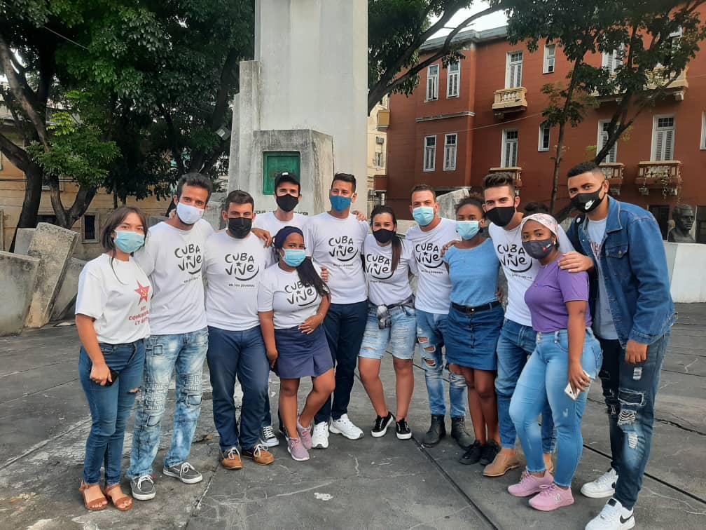 En éste Centenario de la #FEUdeCuba que avizora tiempos urgidos de acción no está permitido detenerse: la #Revolución espera por nosotros. 

#Revoluciónate con #FEUdeCuba