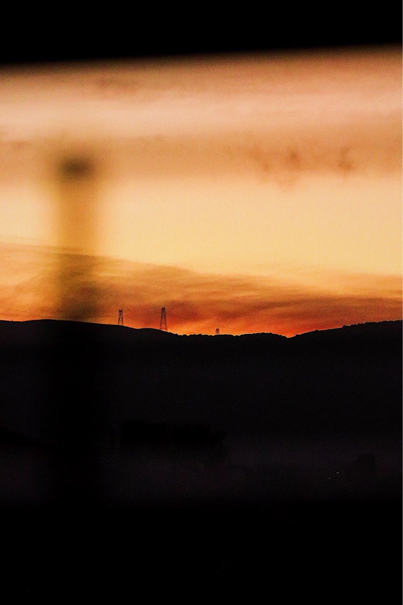 manpreetjpeg's tweet photo. sunset today ✨ 

#sunset #sunsets #photography https://t.co/9o9iUbW3Ea