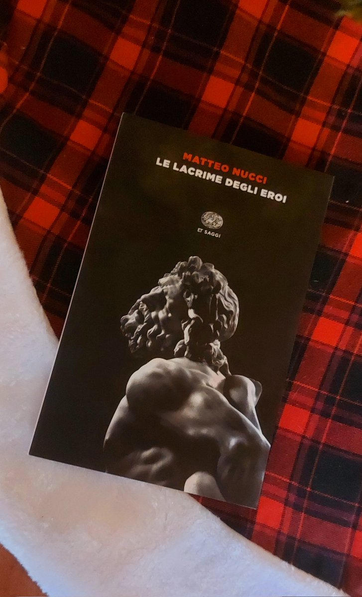 “L’uomo che aveva la forza di piangere senza rendersi ridicolo era forse imbattibile.”

#LibriSottoLAlbero #CasaLettori

<a href="/mattsnucci/">matteo nucci</a> <a href="/CasaLettori/">Casa Lettori</a>