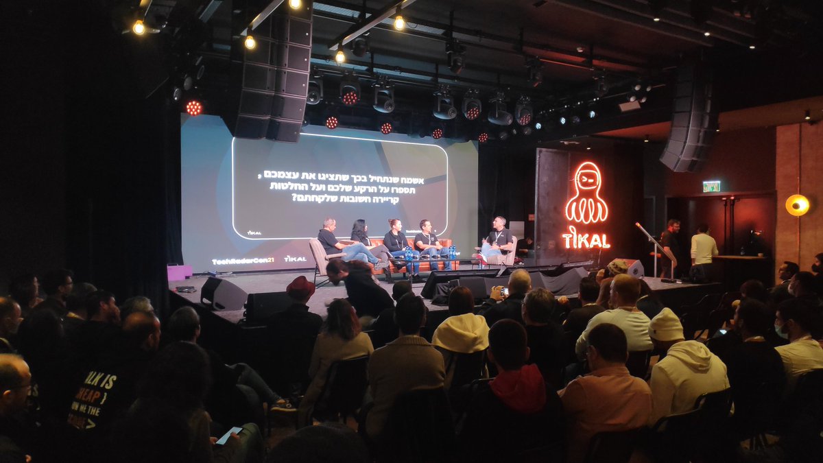YoavNordmann's tweet image. @barzik @haimcohe @rinaarts @kanfil and Liya Katz in a Panel about the #techtalentshortage and howto develop you #career in the tech industry. So much #KNOWLEDGE and #experience on one stage. Only at #TechRadarConf21.