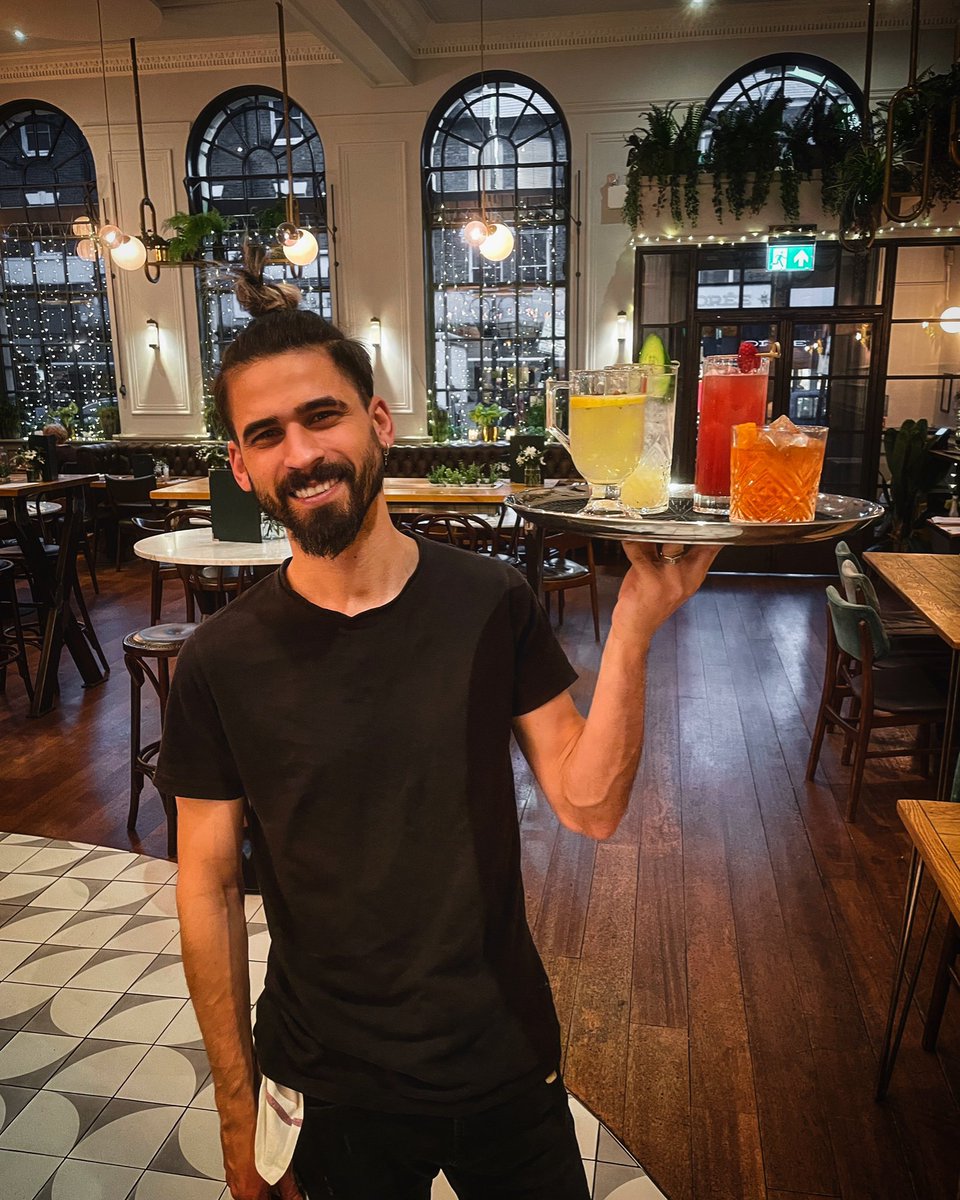 Have you tried one of our holiday signature cocktails yet? 🍸 No?

Then you need to get yourself down to The Old Bank to try one or even all four of them 🎄 

Open from 5pm today.