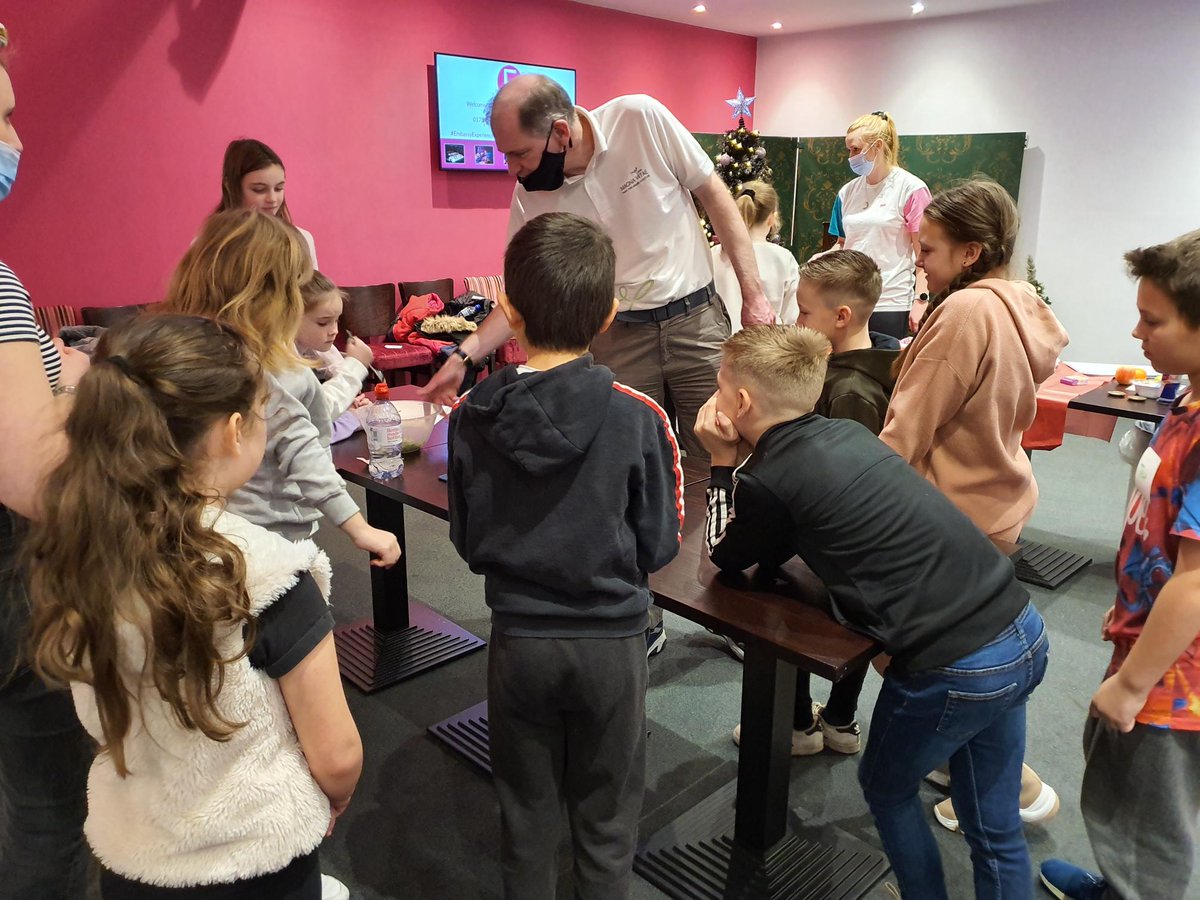 MagnaVitae's tweet photo. Our HAF Programme is well underway at @EmbassySkegness  with our Community team. 

Starting with some fun nutritional facts and some group games including SPLAT! 

Fantastic to see the children enjoying themselves. 

@LincolnshireCC 

#hafprogrammes #christmas #funandgames https://t.co/qQlMjgdNDq