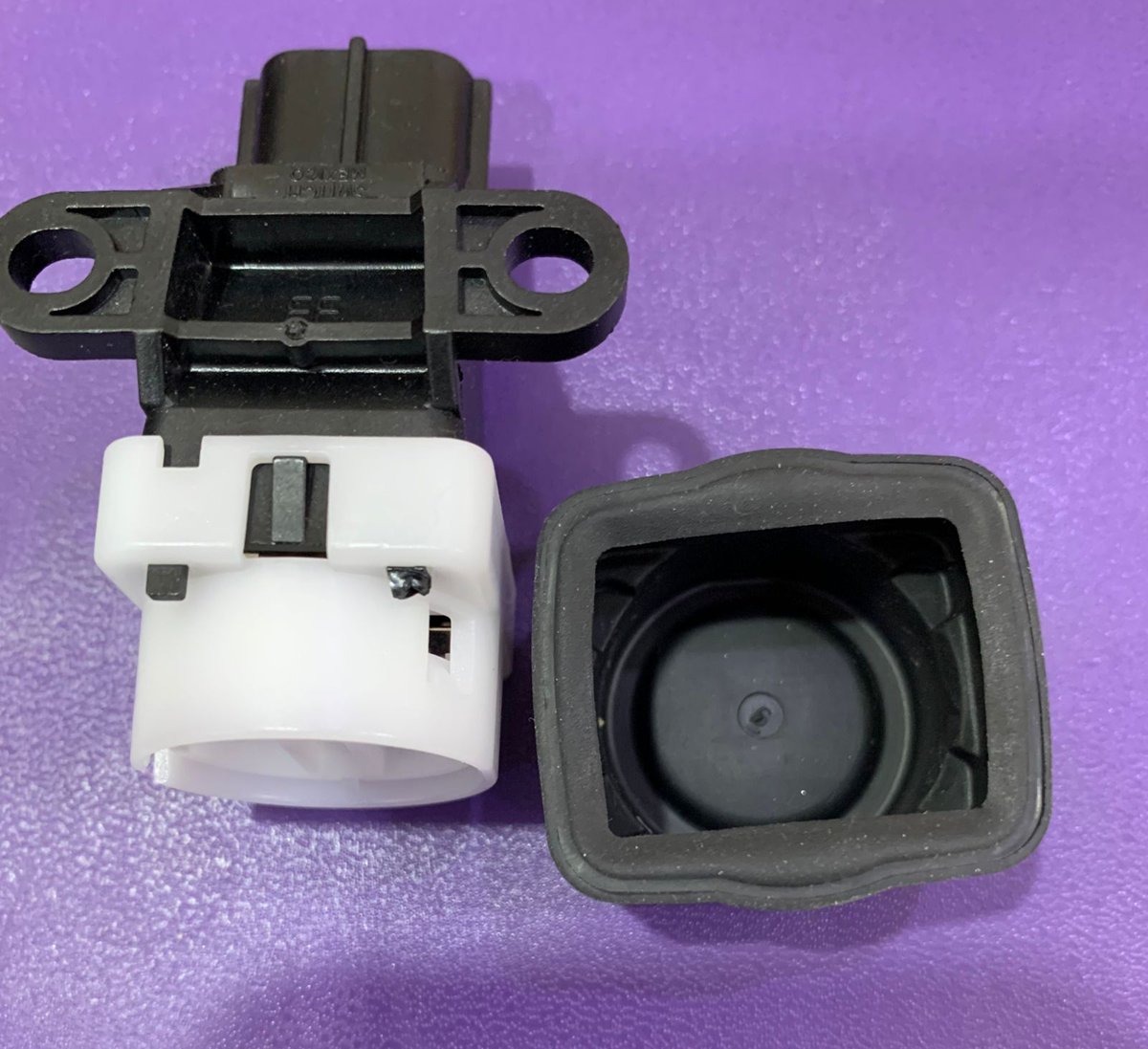 AdatronixPvtLtd's tweet image. 8200745484 Renault Shock Sensor

#8200745484 #renault #shocksensor #sensor #adatronix #electronicdevices #electronics #bestonlinestoreforelectroniccomponents

For more details visit adatronix.com