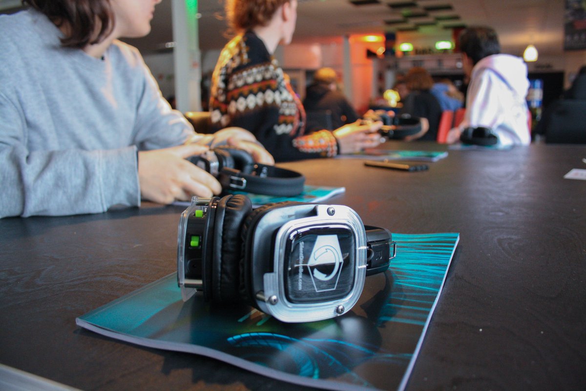 Mis de audiovoorstelling Kahmaran niet! Deze audiobeleving mét beeldroman is gemaakt door jongeren van Garage TDI-vooropleiding, Brandstof TDI samen met drie nieuwkomers onder leiding van regisseur Zen Roorda. Kahraman is vanaf nu verkrijgbaar via: garagetdi.nl/voorstellingen…