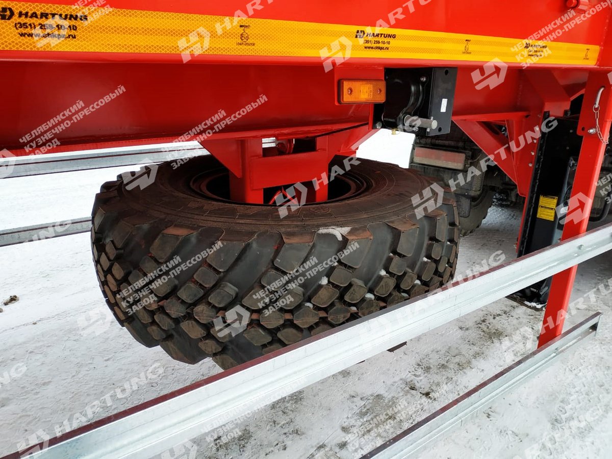Двухосный бортовой полуприцеп #HARTUNG артикул 9427.160-0000011.
Технические характеристики: 
✅Масса перевозимого груза 20 тонн;
✅Подвеска зависимая рессорно-балансирная;
✅Облегчённая рама, коники раздвижные 4 пары, запасное колесо, съемные борта, откидное ЗЗУ.

#чкпз
