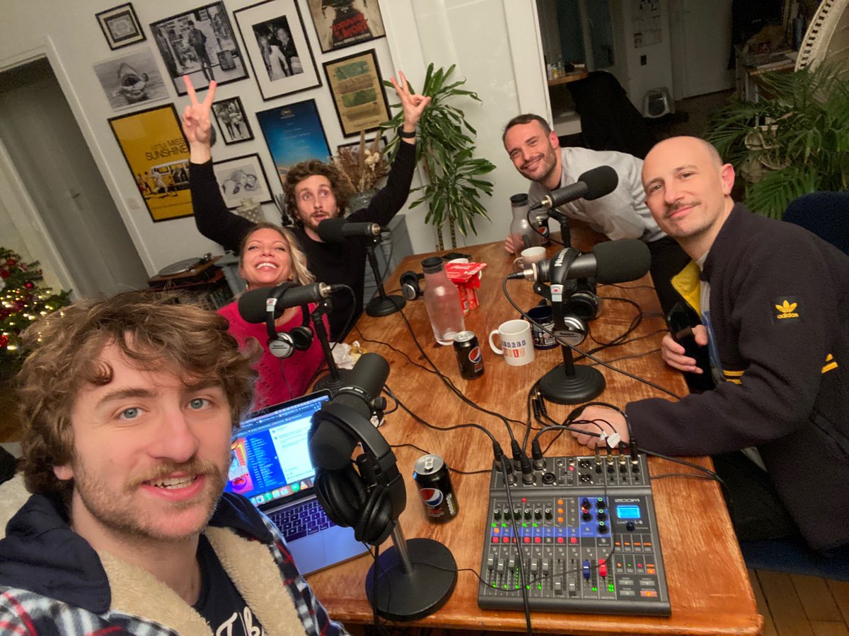 floodcastpod's tweet photo. NOUVEL ÉPISODE - 2h30 pour le chemin des fêtes, ou juste pour passer le temps ça marche aussi. N'hésite pas à RT, c'est Noël merde.

Apple - https://t.co/b9ozOpzEMg 
Spotify - https://t.co/ngZ1x463HA
et toutes vos plateformes de podcast préférées. https://t.co/o1T9am1u5z