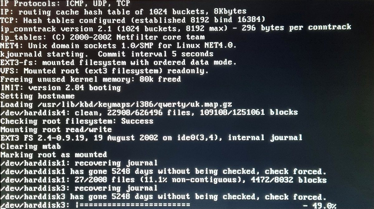 zedstarr's tweet photo. Found this filthy #siemensnixdorf gem in the cellar the other day, powered up after ~15yrs & it still boots @Smoothwall
RTC is only 21mins slow 😂
#RetroPC
#RetroComputer #PentiumMMX
#PentiumCPU #intel #OldSchoolTech
#intelpentium #retrocomputing
#pentium
#PentiumMMX200 https://t.co/pq3BQBfFSd