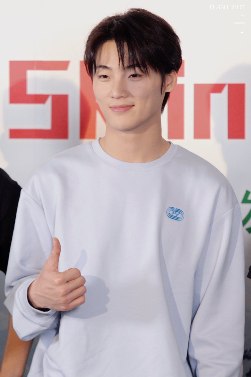 _Flashlight___'s tweet image. #YuGengyin #俞更寅 

2021/12/20

HD 4P
 
@yugengyin_0428