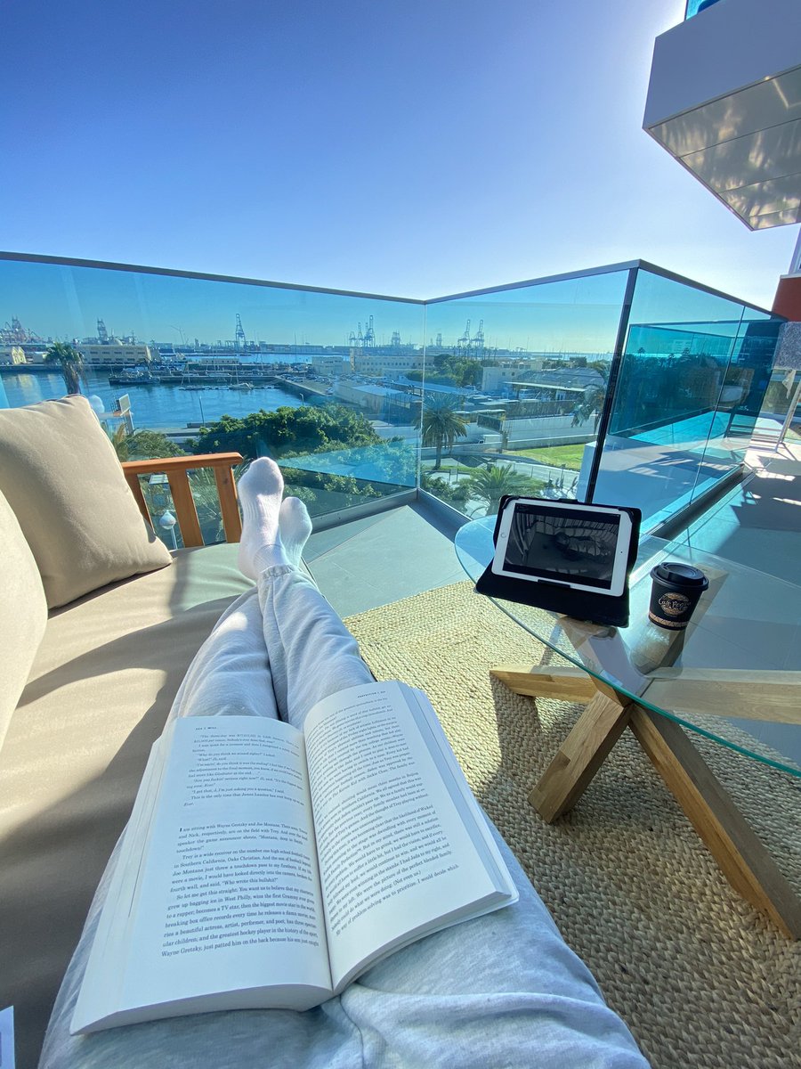 My view this morning in real-time. 
Not to boast, but this is what I’m waking up to in December from my balcony. I’ve sacrificed, dedicated myself, and most of all prayed for the life I am living today. However, I don’t feel “deserving”, I feel overly humbled/grateful for it all.