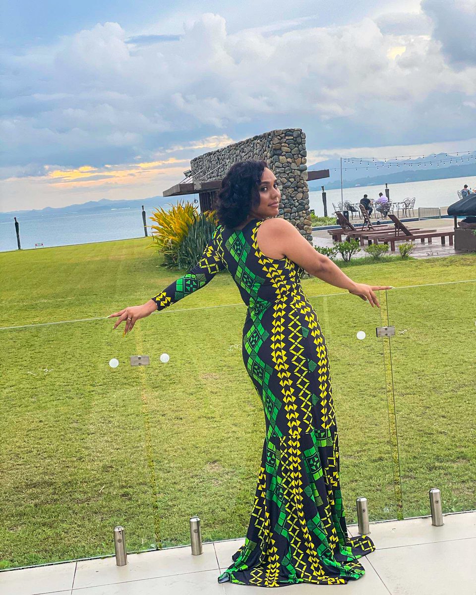 FijiLaboriel's tweet photo. The talented and beautiful Finau Baselala, spotted wearing her custom made evening gown in our latest "Malosi" print's over the weekend for her performance at the @nailolomaxmas show! 💚🖤💚
#MALOSI #newmotifs #fijimade #patternreveal #TUVALU https://t.co/jXb1HEOFY0