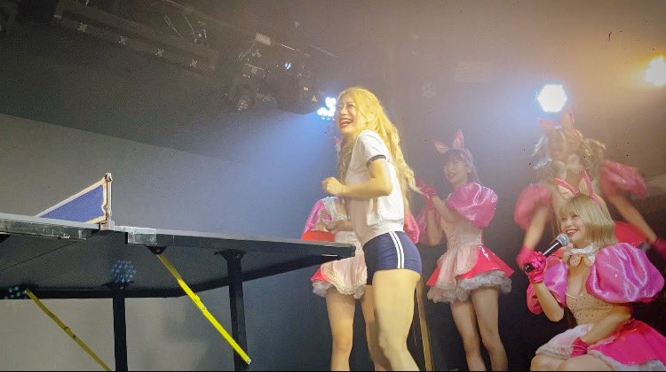 choroyandayo's tweet photo. まりんちゃん、卒業おめでとう
沢山の楽しい思い出をありがとう。
どこか新しい場所で元気で自分らしく輝いてね。
応援してる。
#バーレスク大阪 #ばれすく 
#エンタメ活動を止めない 
#卒業の実感がひしひしときている https://t.co/3dgAUMcuYd