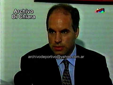 SergioChouza's tweet photo. En 2001 no se fueron todos.

Solo se camuflaron pintándose de amarillo... https://t.co/Ed0jrF9ICN