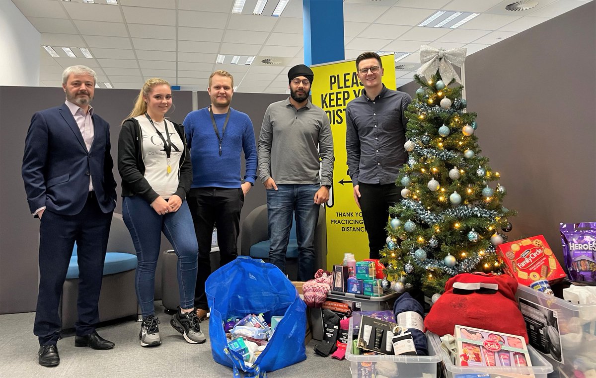 AzetsUK's tweet photo. Azets Central Region has come together to start our #Volunteering program, sharing the kindness for those less fortunate. Offices have donated winter care packages to @arksoutreach Shrewsbury Ark Homeless Charity and @MidlandLangar Seva Society. Thank you to everyone involved. https://t.co/vCWyiazHvs