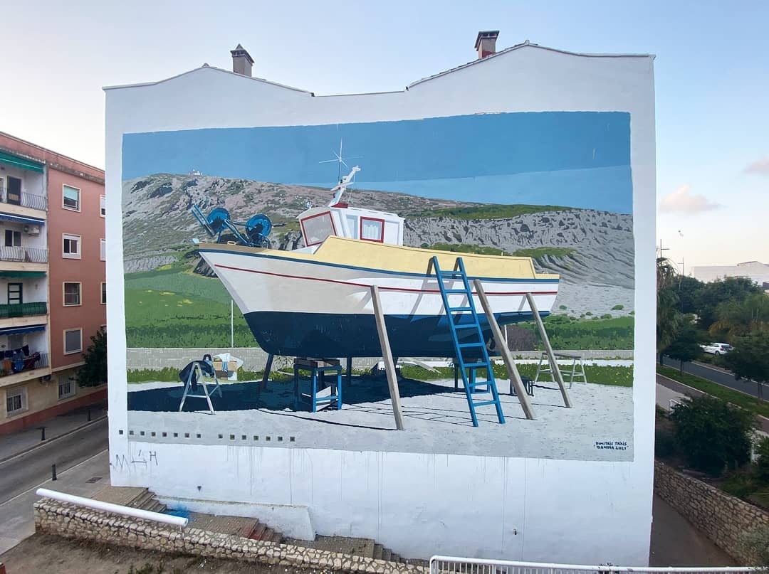 brababella's tweet photo. #Streetart: "#Poseidon for sale" by #DimitrisTaxis in #Gandia, Spain, for #SerpisUrbanArtProject https://t.co/AA1yHsvVip #arteurbana #urbanart #murals #muralism #contemporaryart #artecontemporanea #barca https://t.co/wBjoepWkPX