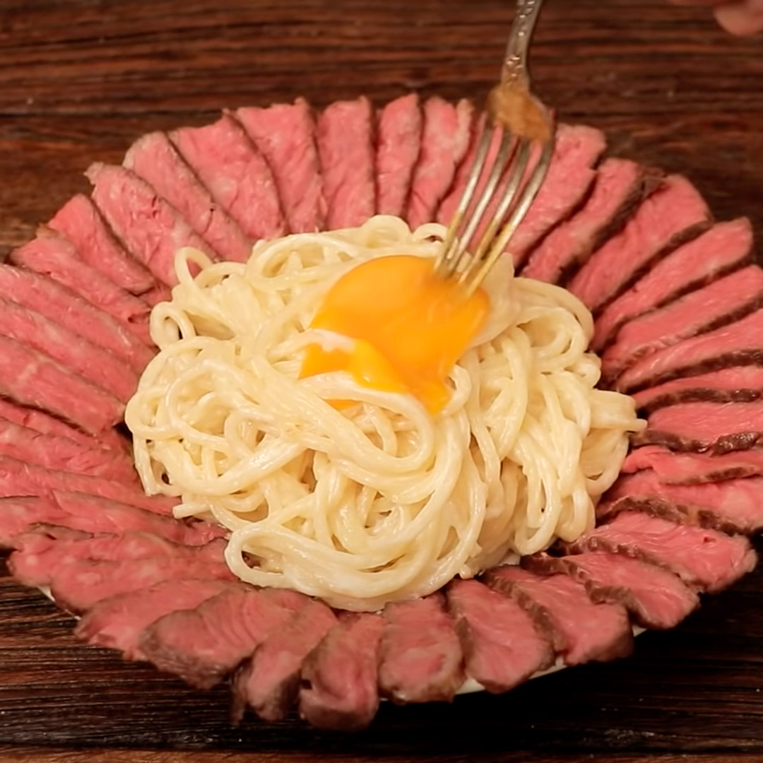 RICO_anime's tweet photo. 最高のクリーミーなビーフガーリックパスタレシピ Creamy Beef Garlic Pasta Recipe

【Youtube RICO】:​
https://t.co/lVqPz2gLYl​

#pastarecipe #japanfood #pasta #creamypasta #ricofood #pastalover #cheese #cheeselover #cheesepasta #パスタ #料理 #お料理 #料理写真 #料理好き https://t.co/jFaRxPBv7z