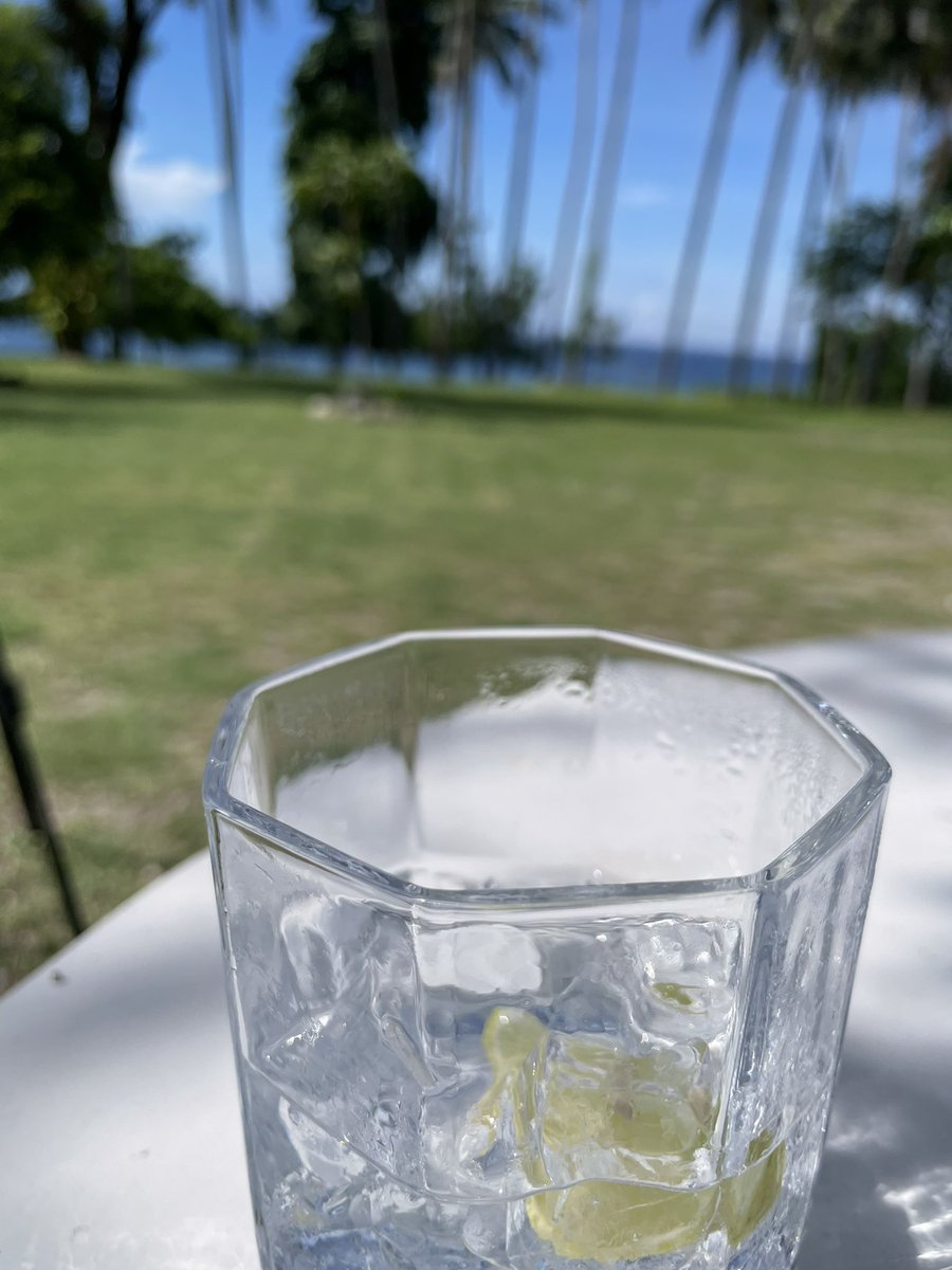 SuzyWTweetz's tweet photo. Just taking a beat at the end of a very full year to recharge and refresh. Onwards and upwards! #hauniatimorleste. #diplomacy #restandrefresh https://t.co/qYldLkoiUQ