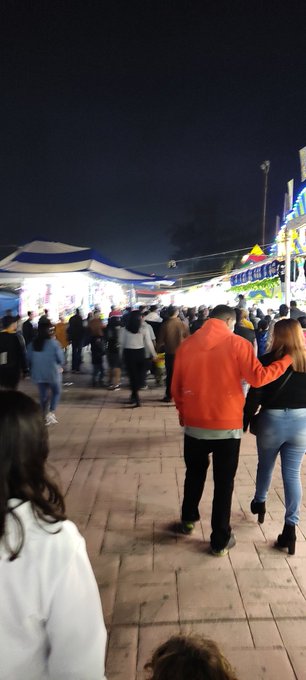 Visitando la feria Navide&ntilde;a en mi bello Tepic Nayarit M&eacute;xico vallan a conocerla y consuman local apoyando