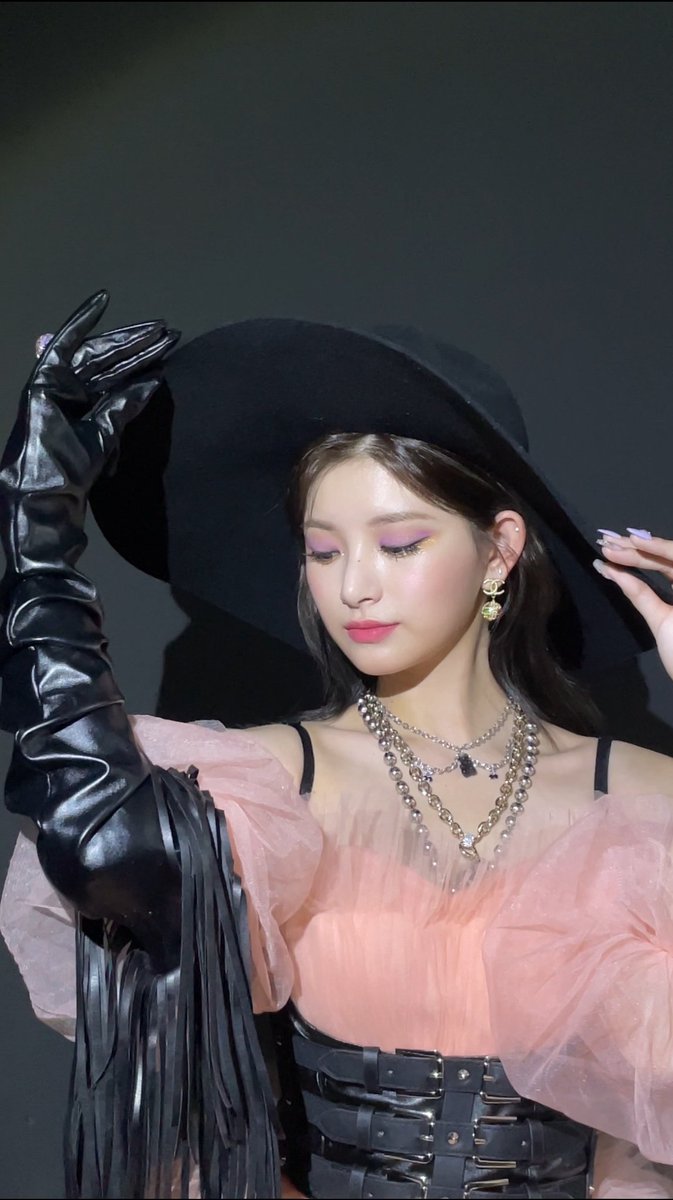 yiren pics tweet media