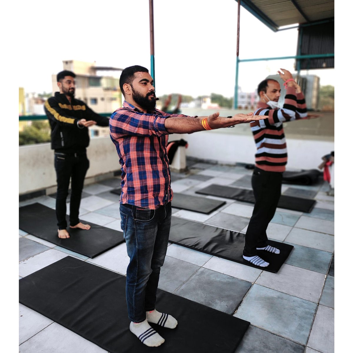 the_workjar's tweet photo. After a great session at #co-fit studios at Workjar, our minds felt a little more free and our bodies felt a little lighter.

#yoga makes everyone better!

For work, for health, for peace of mind...come and say "yes" to #yoga https://t.co/sNqKABZPhP