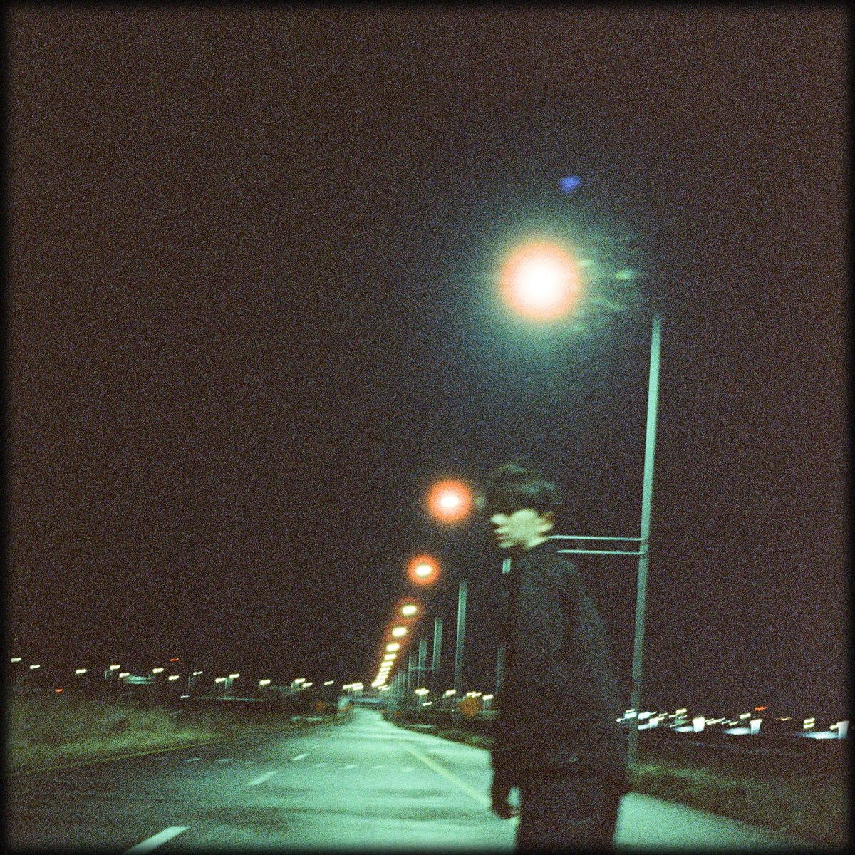 hahyunsang_twt's tweet photo. 하현상 3rd EP <Calibrate>
Album Digital Cover 

Title Track '등대 (Lighthouse)' 

2021.12.21(TUE) 18:00(KST)

#하현상 #Hahyunsang
#Calibrate #등대 #Lighthouse https://t.co/tsjUijuJpe