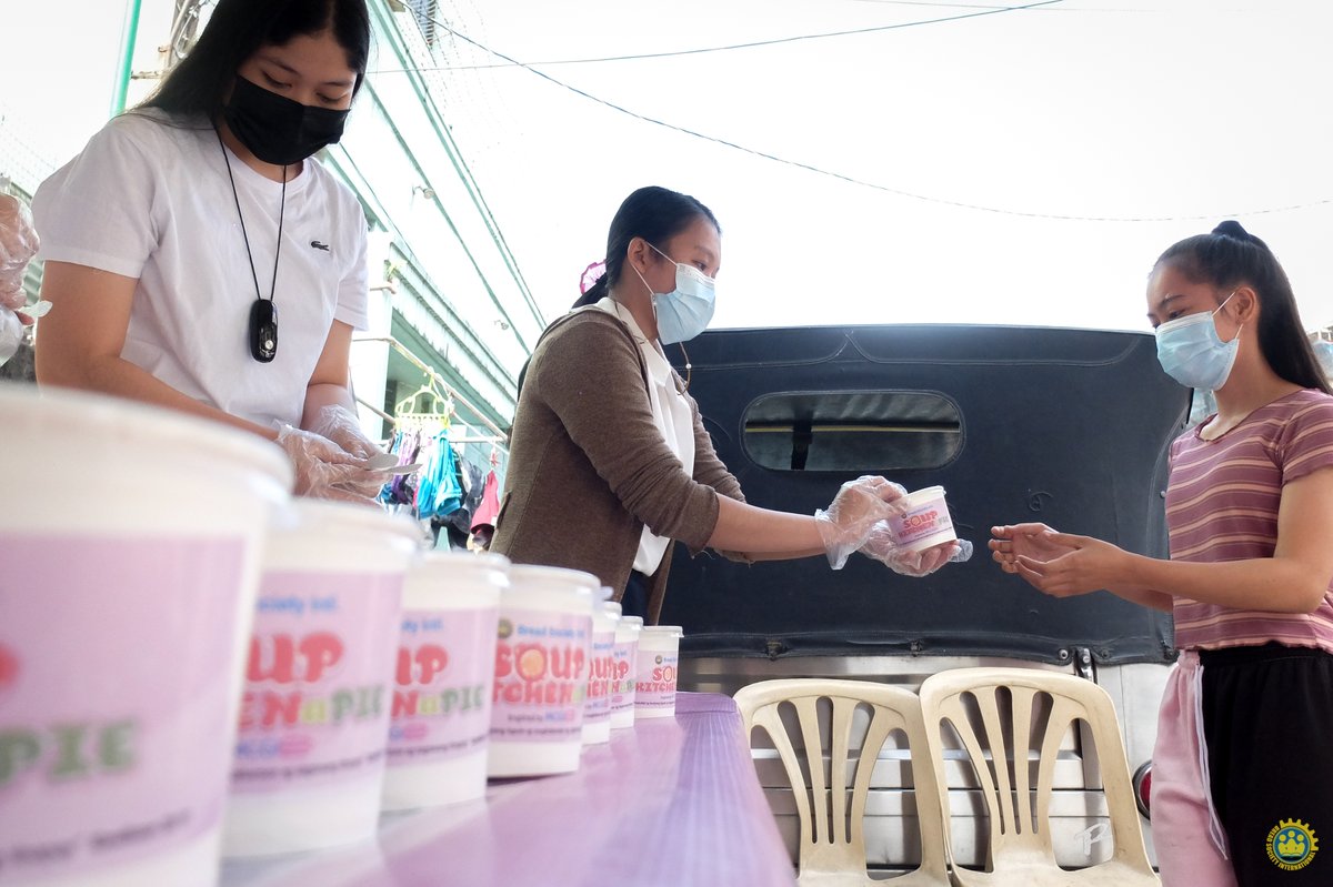 mcgibread's tweet photo. SOUP KITCHEN. It’s another day of free breakfast meals in Caloocan! A total of 200 recipients received warm bowls of sopas in Caloocan last December 10. Officers and members of BREAD Society-Caloocan in partnership with SK Chairman Marco Sobremonte distributed each bowl. https://t.co/T32zy6A5nO