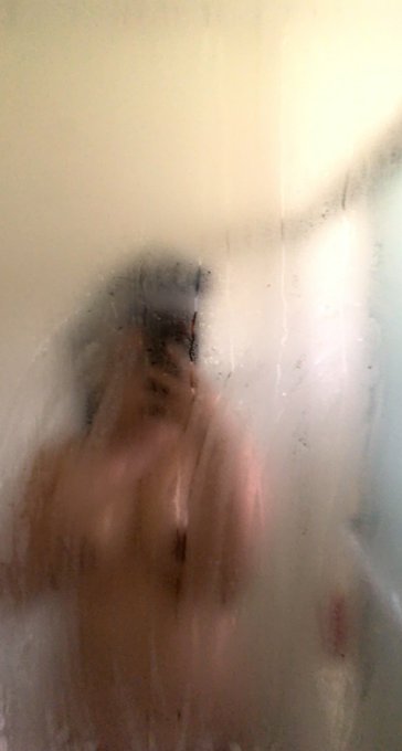 Steamy shower 🧼 https://t.co/138cerHcsF<a href="/tag/onlyfans"class="tags"><span>#onlyfans</span></a>