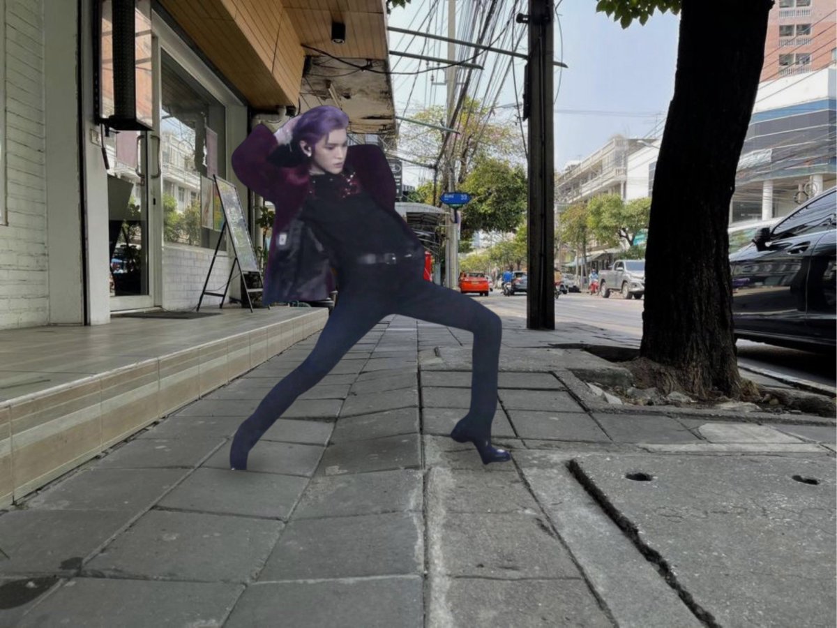 เดินฟุตบาทไทยตอนฝนตก